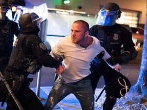 Demo Jacob Blake Diwarnai Bentrokan, Trump-Biden Saling Menyalahkan