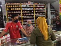 Pembatasan Aktivitas Warga Diberlakukan, Satpol PP Depok Patroli Malam