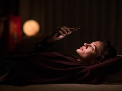 Scrolling Media Sosial Akan Terasa Lebih Lancar di OPPO Reno4 Pro