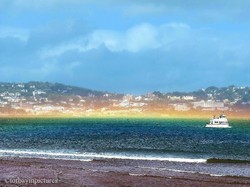 Unik Nih, di Tempat Ini Pelangi Berbentuk Datar