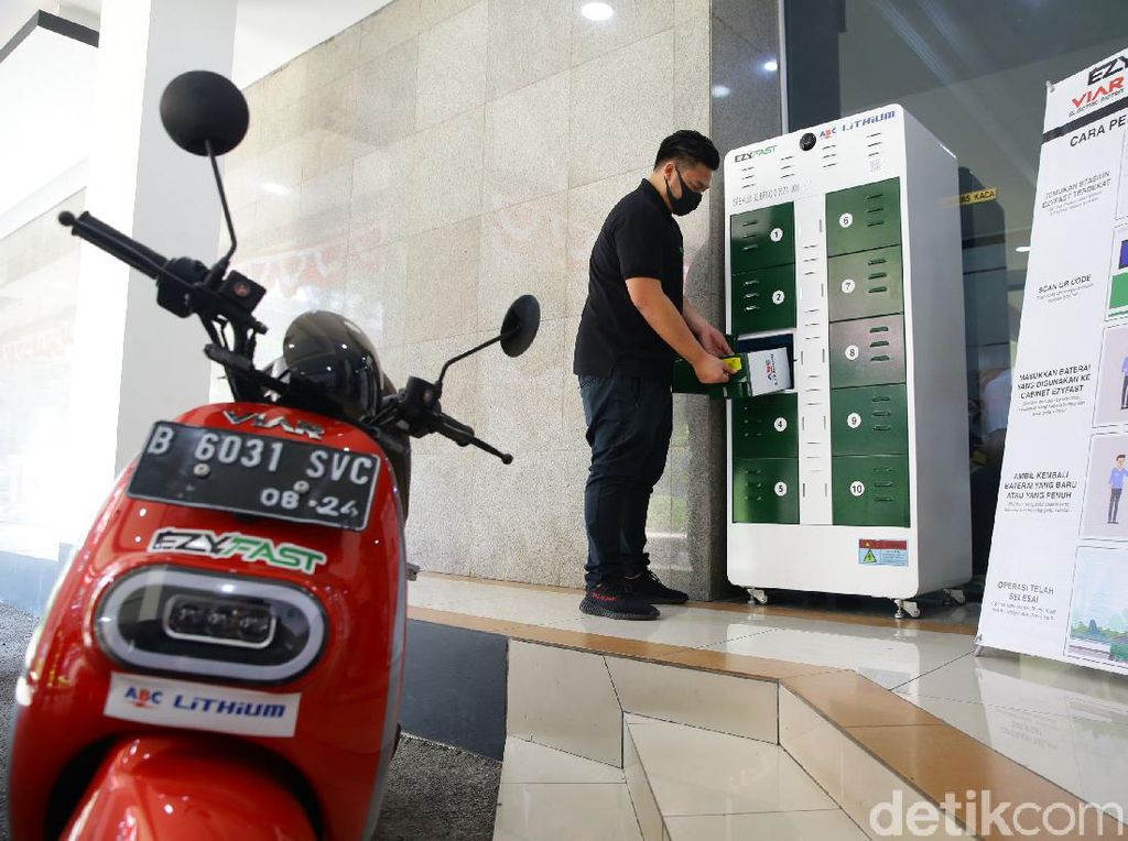 ESDM Luncurkan 3 Stasiun Penukaran Baterai Kendaraan Listrik Umum ESDM Luncurkan 3 Stasiun Penukaran Baterai Kendaraan Listrik Umum