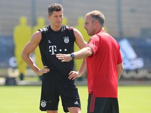 Hansi Flick Akan ke Barca? Menurut Lewandowski...