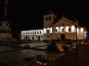 Populasi Tunawisma Meningkat Pesat di Brasil Populasi Tunawisma Meningkat Pesat di Brasil
