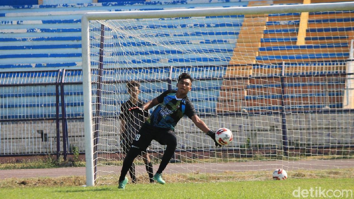 Wahyu Anggara Indra Tanaya lolos seleksi kiper Persela Lamongan (Foto: Eko Sudjarwo/detikSport)