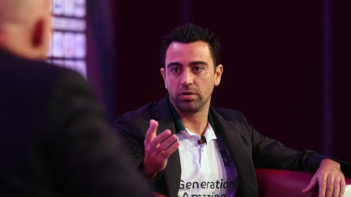 DOHA, QATAR - DECEMBER 05:  Generation Amazing Ambassador, Xavi Hernandez speaks on day two of the Soccerex Asia on December 5, 2016 in Doha, Qatar.  (Photo by Tom Dulat/Getty Images)