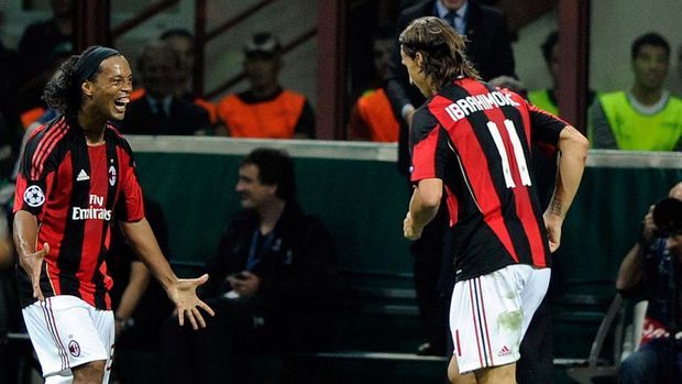 MILAN, ITALY - SEPTEMBER 15:  Celebrates of Zlatan Ibrahimovic and Ronaldinho of AC Milan after the second goal during the UEFA Champions League group G match between AC Milan and Auxerre at San Siro Stadium on September 15, 2010 in Milan, Italy.  (Photo by Claudio Villa/Getty Images)