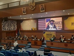 Ribuan Mahasiswa Baru Unair Dikukuhkan Secara Daring