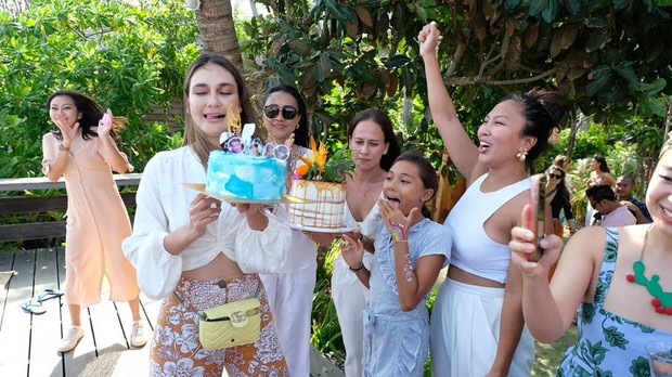 Potret Meriahnya Ulang Tahun ke-37 Luna Maya di Bali