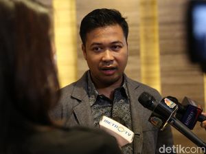 Diperiksa 8 Jam, CEO Jouska Aakar Abyasa Dicecar soal Izin Usaha Diperiksa 8 Jam, CEO Jouska Aakar Abyasa Dicecar soal Izin Usaha