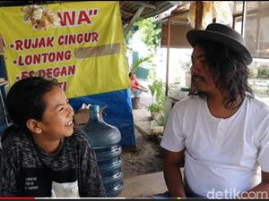 Remaja Surabaya Lihai Main Biola Pernah Kolaborasi Bareng Komika Dodit Mulyanto Remaja Surabaya Lihai Main Biola Pernah Kolaborasi Bareng Komika Dodit Mulyanto