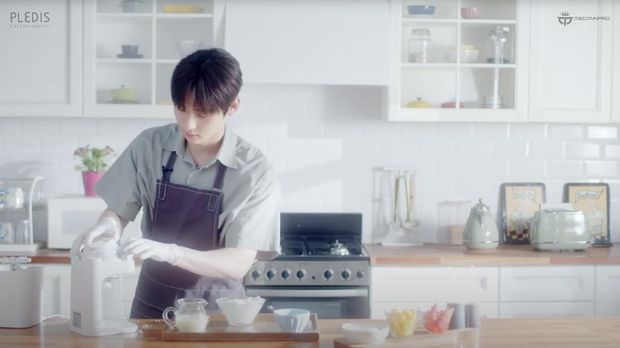 Minhyun NU'EST bikin Patbingsu dalam acara 2020 Minhyun’s Sweetest Moments