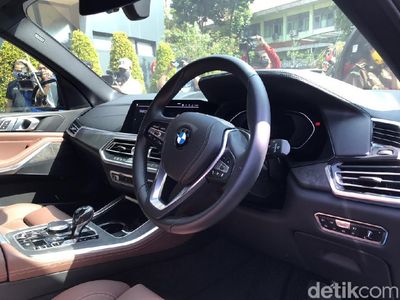 Penampakan Temuan Mengejutkan di Dalam BMW Mewah Pinangki