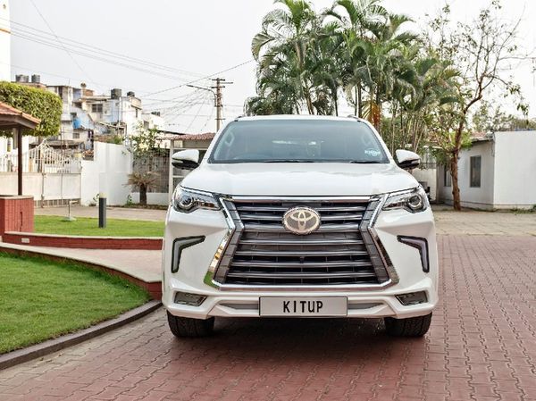 Penampakan Fortuner yang Dimodifikasi Semirip Mobil Lexus Prabowo