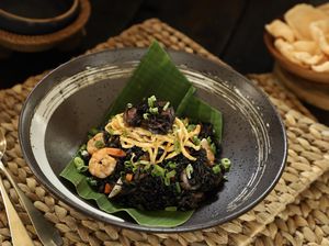 Resep Nasi Goreng Cumi Hitam yang Gurih Mantap Resep Nasi Goreng Cumi Hitam yang Gurih Mantap