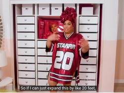 Beauty Vlogger Pria Ini Tunjukkan Ruangan Makeup yang Seperti Toko Kosmetik