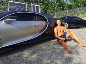 Beda Gaya Ronaldo dan Zuckerberg di Medsos