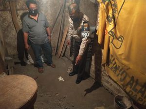 Warga Jombang Nekat Gorok Leher di Rumah Mertua Warga Jombang Nekat Gorok Leher di Rumah Mertua