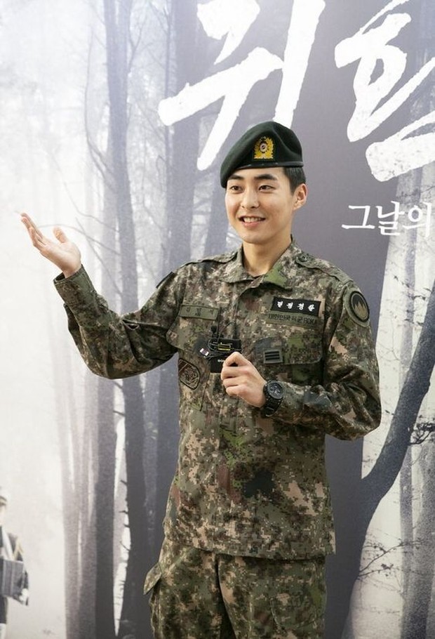 Xiumin EXO/pinterest.com/xiuminexoth Xiumin EXO akan keluar wajib militer pada tanggal 6 Desember mendatang.