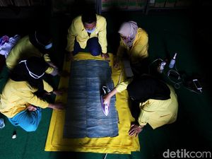 Begini Proses Restorasi Naskah Kuno yang Kaya Nilai Sejarah