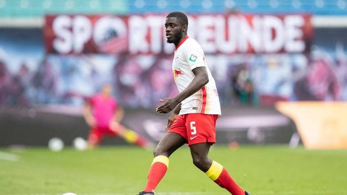 LEIPZIG, GERMANY - JUNE 20: Dayot Upamecano of RB Leipzig controls the ball during the Bundesliga match between RB Leipzig and Borussia Dortmund at Red Bull Arena on June 20, 2020 in Leipzig, Germany. (Photo by Maja Hitij/Getty Images)