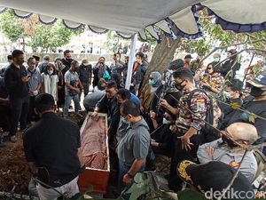 Eks Kepala BPN Denpasar Bunuh Diri, Keluarga: Kami Sudah Ikhlas Eks Kepala BPN Denpasar Bunuh Diri, Keluarga: Kami Sudah Ikhlas