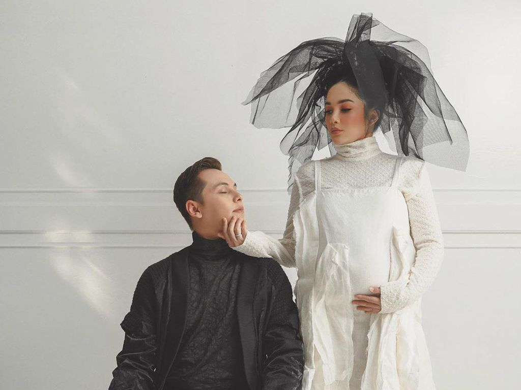 Andhika Pratama Diisukan Lengket dengan Chandrika Chika, Ussy Bilang Begini Andhika Pratama Diisukan Lengket dengan Chandrika Chika, Ussy Bilang Begini
