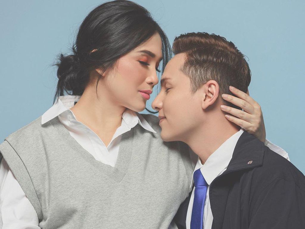 Ini yang Dilakukan Ussy Sulistiawaty Dapat Uang Bulanan Ratusan Juta Ini yang Dilakukan Ussy Sulistiawaty Dapat Uang Bulanan Ratusan Juta