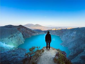 Potret Kawah Ijen yang Memang Mempesona