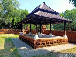 Mengenal 5 Bangunan Bersejarah Siti Inggil di Keraton Kasepuhan