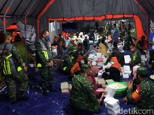 150 TNI Bantu Dapur Umum COVID-19 untuk Klaster Ponpes Darussalam