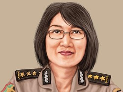 Lisda Cancer, dari Menwa ke Bhayangkara