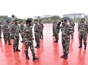 91 Perwira Tinggi TNI Naik Pangkat, Termasuk Pangkostrad Letjen Eko Margiyono
