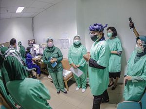 32 Relawan Satgas Pusat Bantu Penanggulangan COVID-19 di Kota Bogor 32 Relawan Satgas Pusat Bantu Penanggulangan COVID-19 di Kota Bogor