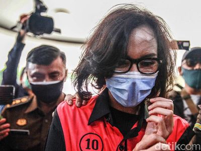 Potret Jaksa Pinangki Berbaju Tahanan