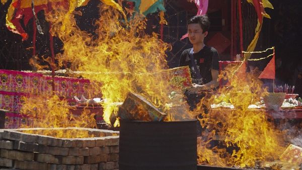 Sembahyang Rebutan di Pekalongan Digelar saat Pandemi