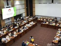 Komisi I DPR Raker Bareng Kemhan-Kemlu-Kominfo Bahas Laporan Anggaran 2019