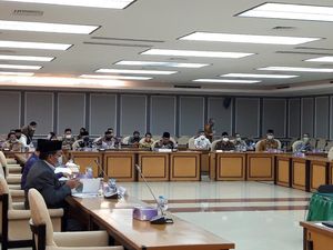 Sempat Ditunda karena Staf Kena Corona, Komisi VIII DPR Raker dengan Menag Sempat Ditunda karena Staf Kena Corona, Komisi VIII DPR Raker dengan Menag