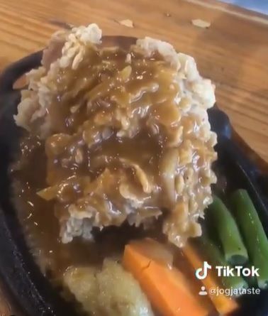 Steak Viral di Yogyakarta Rp 10 Ribuan