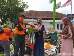 Harga Anjlok, Petani di Magelang Pilih Sedekah Sayuran