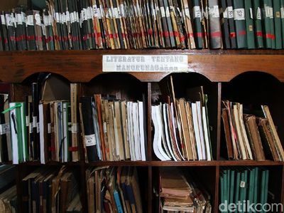 Surganya Pecinta Manuskrip Kuno di Perpustakaan Mangkunegaran
