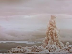 Kisah Tsar Bomba Milik Uni Soviet, Bom Nuklir Terbesar Sepanjang Sejarah Kisah Tsar Bomba Milik Uni Soviet, Bom Nuklir Terbesar Sepanjang Sejarah