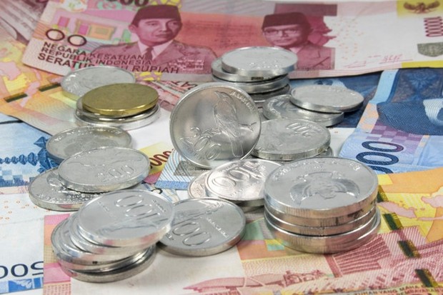 Uang Belanja/ Sumber: Freepik.com Hal pertama yang harus dilakukan oleh pasangan untuk bisa membicarakan masalah kenaikan anggaran tertentu adalah dengan membicarakan perencanaan keuangan dengan baik.