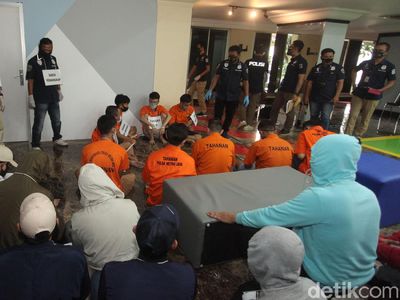 26 Adegan Diperagakan dalam Rekonstruksi Pesta Gay, Penasaran?