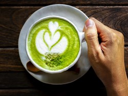 3 Langkah Meracik Matcha Latte yang Harum Creamy