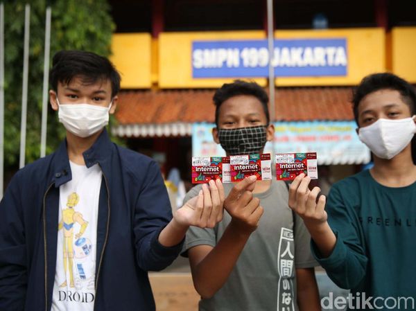Asyik, Pelajar Dapat Kartu Perdana dan Kuota Gratis untuk Belajar Online