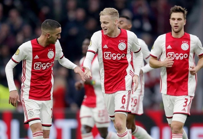 Donny van de Beek dan Hakim Ziyech