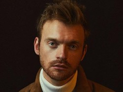 Finneas Bagikan Pengalaman Hidupnya di Album Optimist