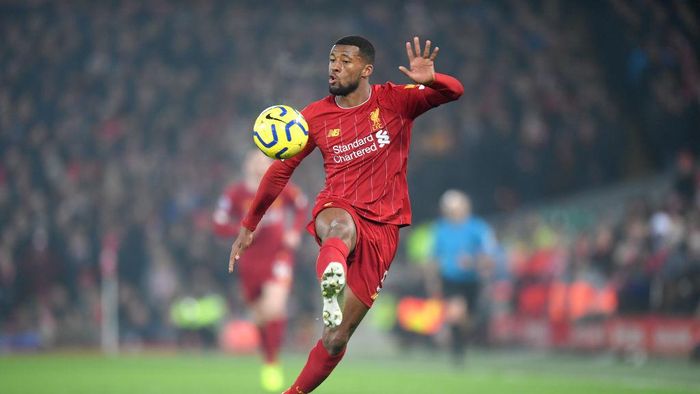 Georginio Wijnaldum LIVERPOOL, ENGLAND - JANUARY 19: Georginio Wijnaldum of Liverpool controls the ball during the Premier League match between Liverpool FC and Manchester United at Anfield on January 19, 2020 in Liverpool, United Kingdom. (Photo by Michael Regan/Getty Images)