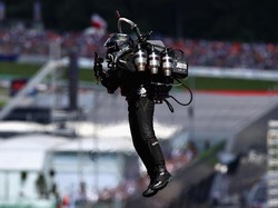 Pilot AS Kembali Laporkan Lihat Manusia Terbang Pakai Jetpack