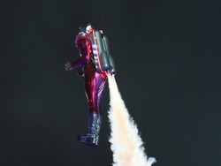 Lagi, Pria Terbang Pakai Jetpack Terlihat di Langit Los Angeles